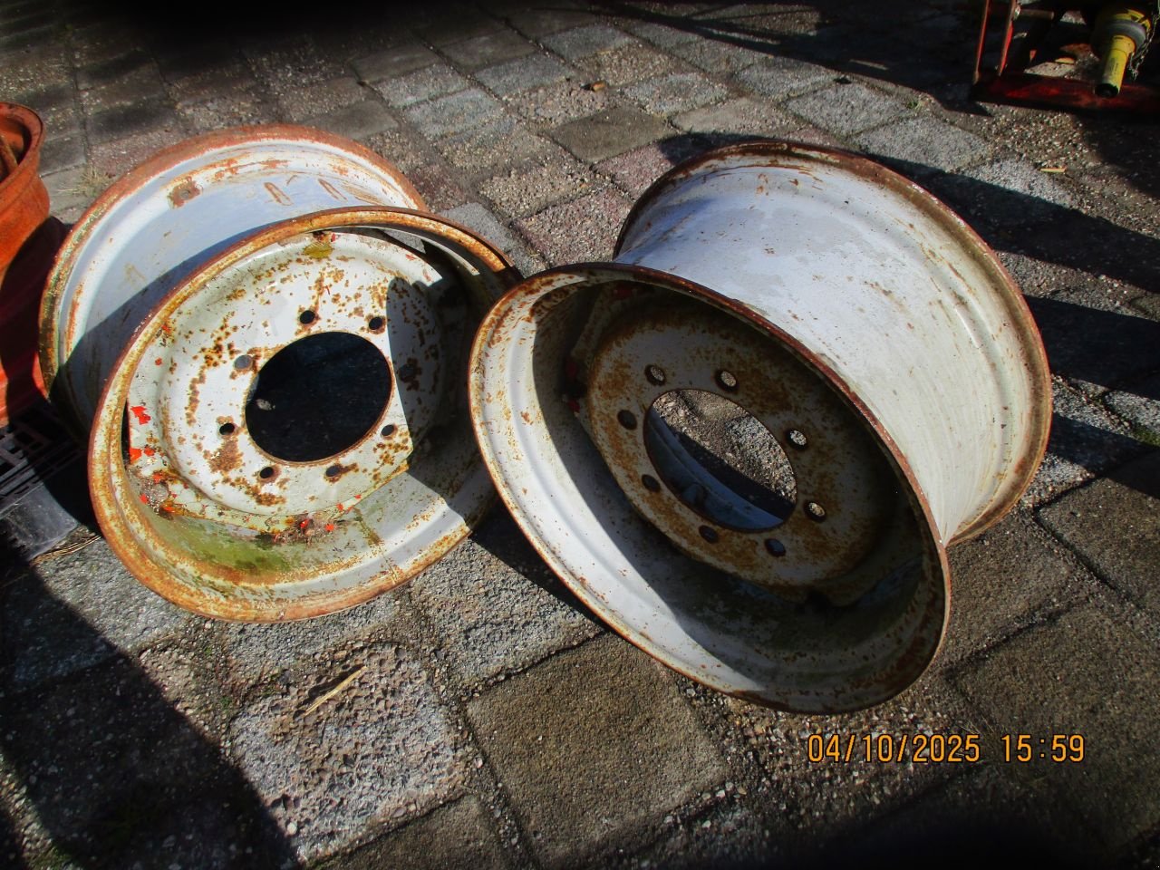 Sonstiges Traktorzubehör типа Sonstige deutz fendt case 24 inc velgen, Gebrauchtmaschine в Oirschot (Фотография 3)