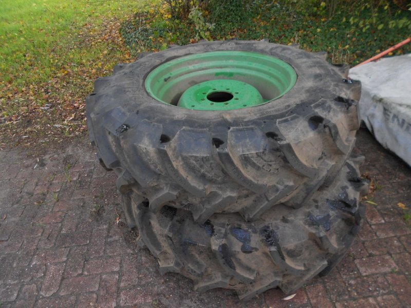 Sonstiges Traktorzubehör des Typs Sonstige fiat new holland 420.85r30, Gebrauchtmaschine in Oirschot (Bild 1)