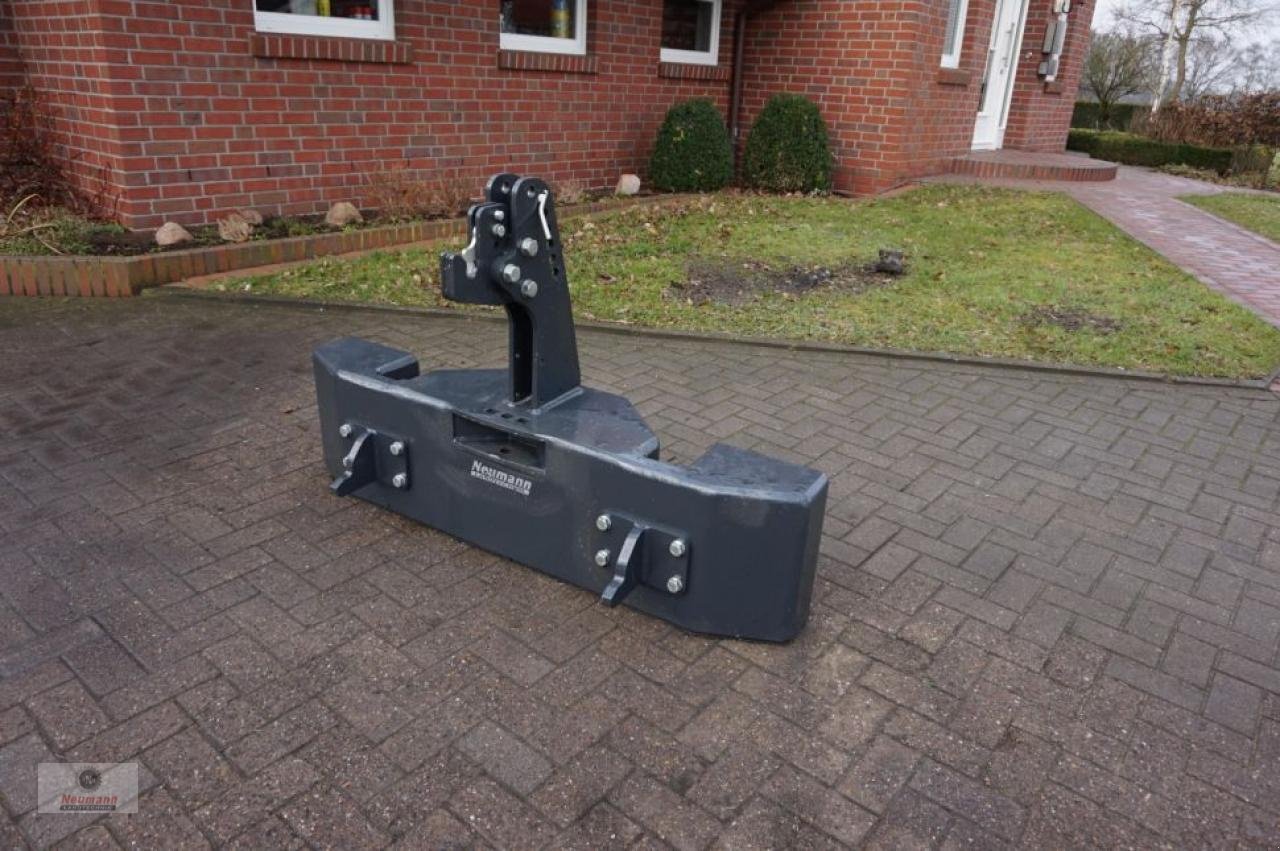 Sonstiges Traktorzubehör typu Sonstige Frontgewicht 800 kg, Neumaschine v Barßel (Obrázek 1)