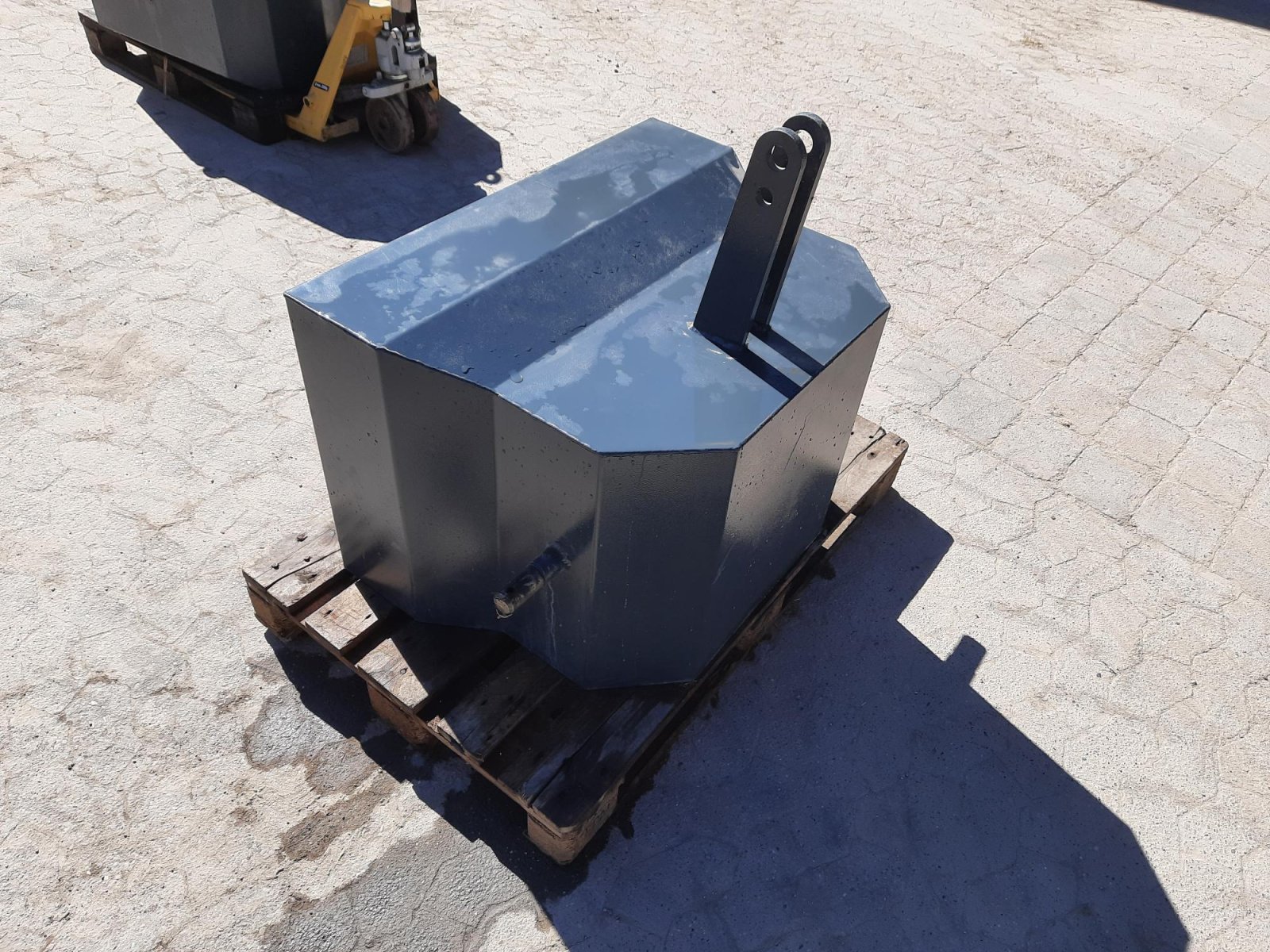 Sonstiges Traktorzubehör des Typs Sonstige Frontgewicht 800kg, Neumaschine in Kirchbrak (Bild 2)