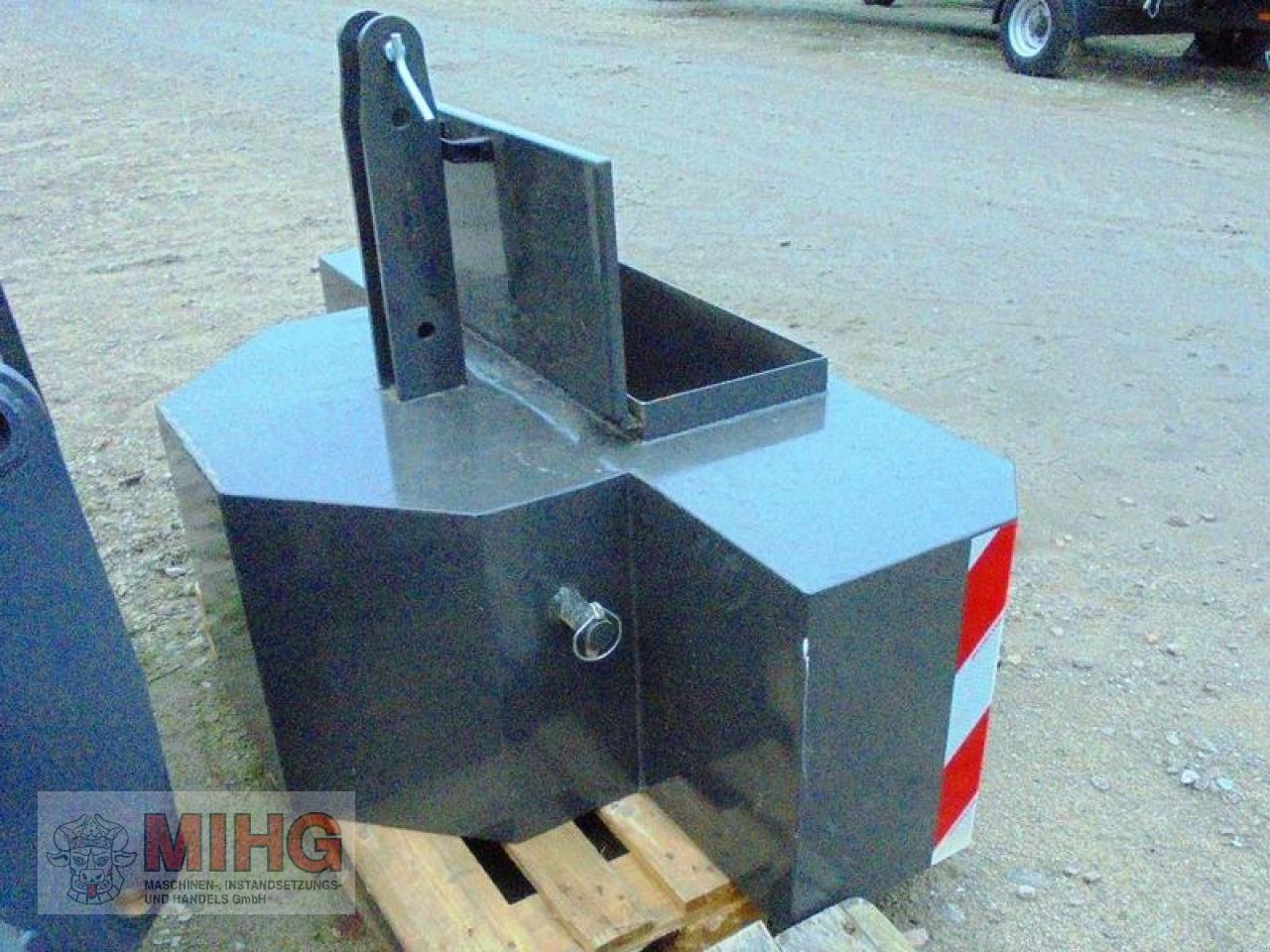 Sonstiges Traktorzubehör του τύπου Sonstige FRONTGEWICHT STAHL 1100 KG, Neumaschine σε Dummerstorf OT Petschow (Φωτογραφία 3)