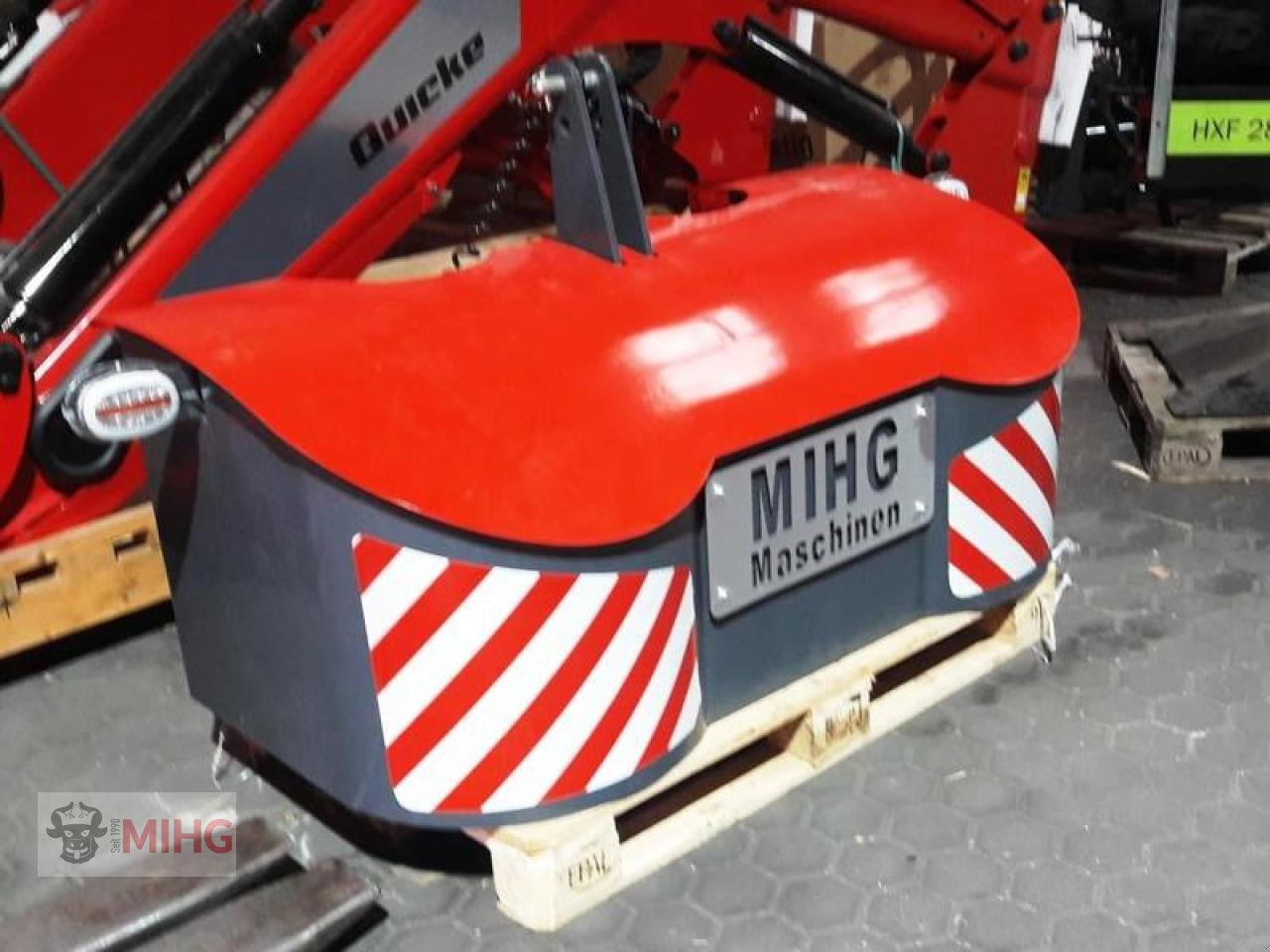 Sonstiges Traktorzubehör van het type Sonstige FRONTGEWICHTE MIT ABLAGEFACH, Neumaschine in Dummerstorf OT Petschow (Foto 2)