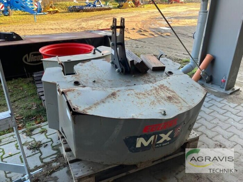 Sonstiges Traktorzubehör типа Sonstige GEWICHT, Gebrauchtmaschine в Uelzen (Фотография 1)