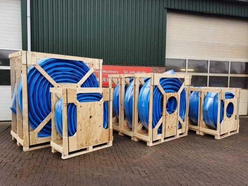 Sonstiges Traktorzubehör des Typs Sonstige grote voorraad nieuwe sleepslangen 4&quot; - Nieuw, Neumaschine in Goudriaan (Bild 2)