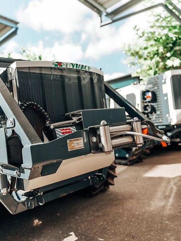 Sonstiges Traktorzubehör typu Sonstige Hymach 50C ILE Funkraupe Mulchraupe Geräteträger Mähraupe Raupe, Gebrauchtmaschine v Schmallenberg (Obrázek 5)