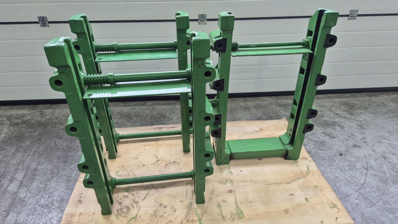 Sonstiges Traktorzubehör typu Sonstige JOHN DEERE Sauermann Rockinger Trekhaakslee trekhaakrail 8R, Gebrauchtmaschine v Schoonebeek (Obrázek 1)