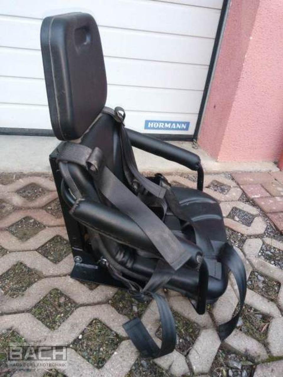 Sonstiges Traktorzubehör typu Sonstige KINDERSITZ, Gebrauchtmaschine v Boxberg-Seehof (Obrázek 1)