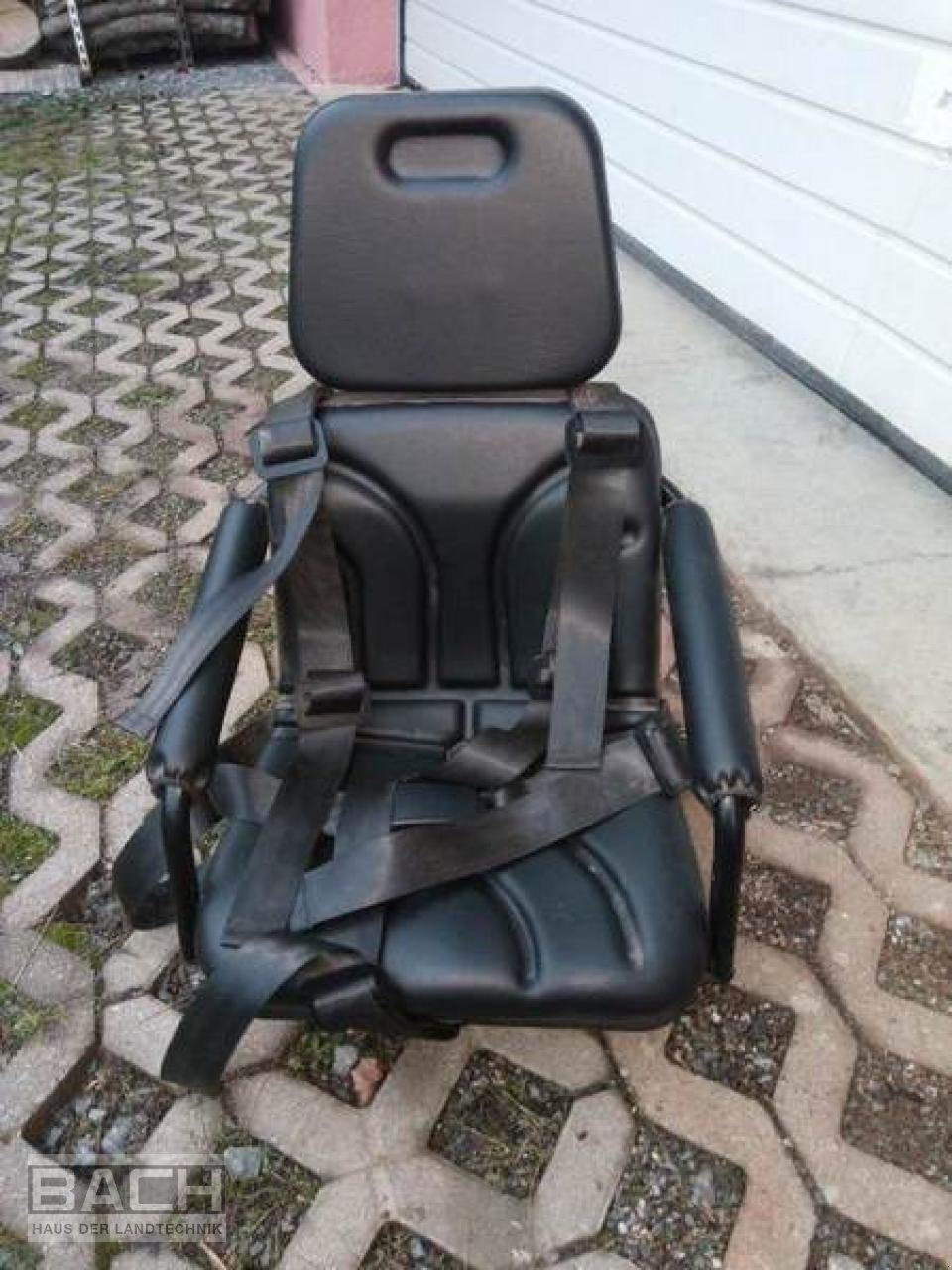 Sonstiges Traktorzubehör typu Sonstige KINDERSITZ, Gebrauchtmaschine v Boxberg-Seehof (Obrázek 4)