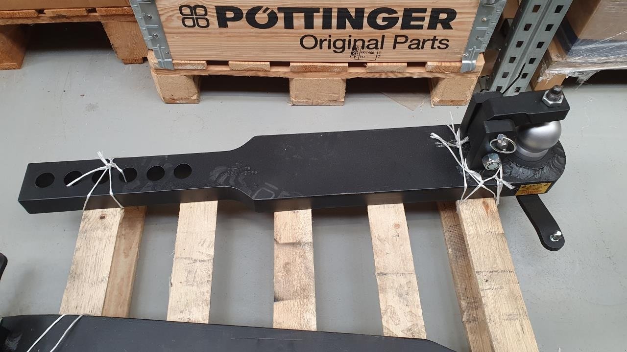 Sonstiges Traktorzubehör типа Sonstige KUGLETRÆK PUMA/OPTUM, Gebrauchtmaschine в Viborg (Фотография 1)