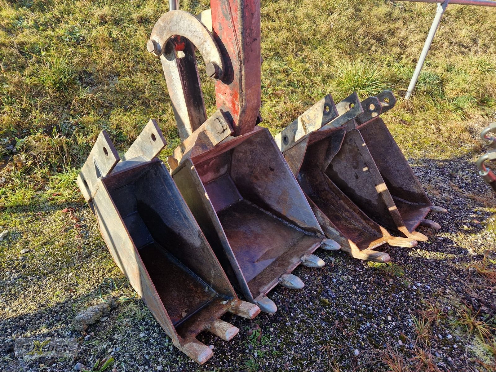 Sonstiges Traktorzubehör typu Sonstige Moser Traktor Heckbagger 4m, Gebrauchtmaschine v Pattigham (Obrázek 4)