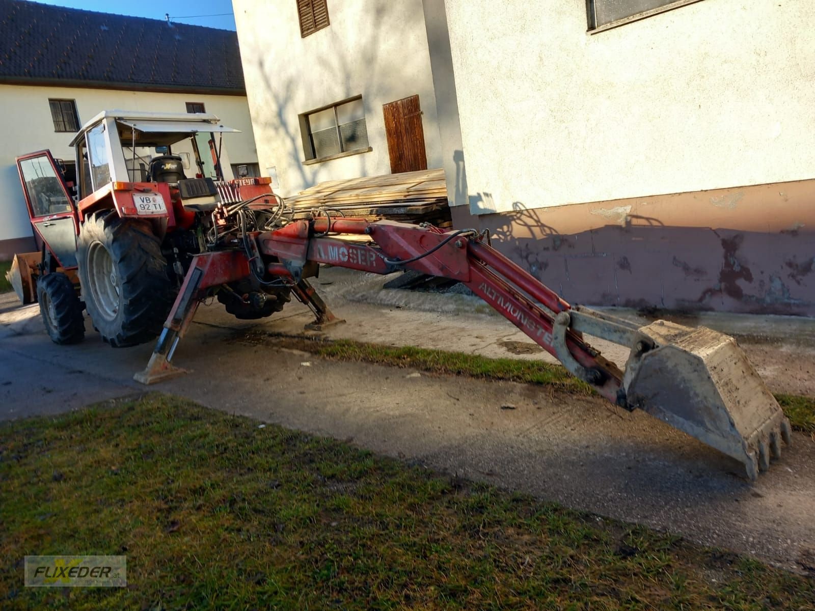 Sonstiges Traktorzubehör типа Sonstige Moser Traktor Heckbagger 4m, Gebrauchtmaschine в Pattigham (Фотография 7)