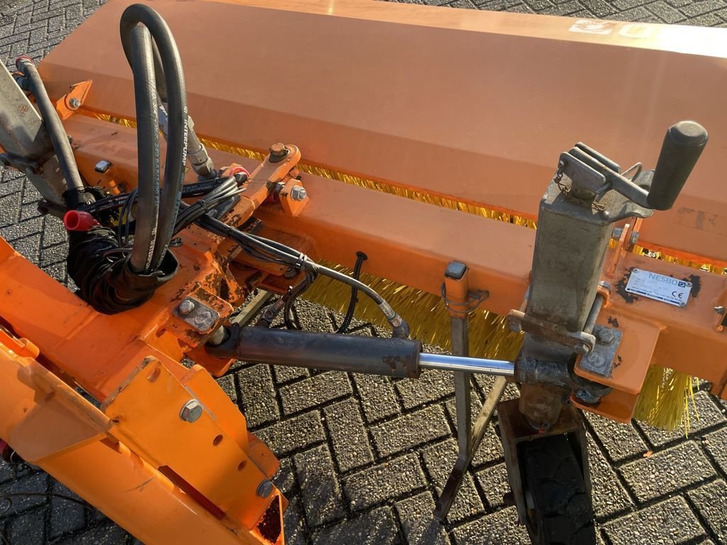 Sonstiges Traktorzubehör от тип Sonstige Nesbo Veegmachine HF1600 S, Gebrauchtmaschine в BOEKEL (Снимка 4)