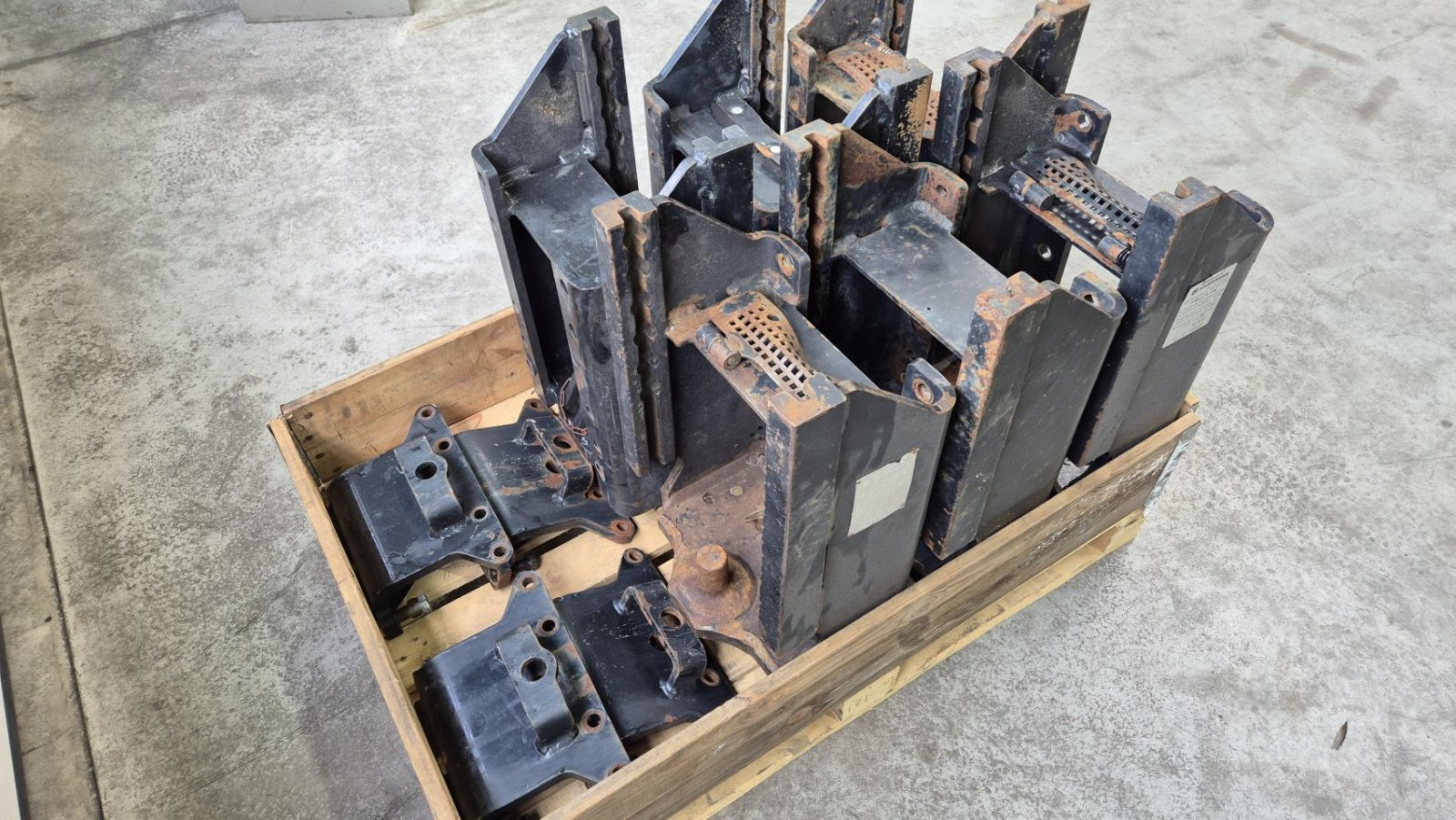 Sonstiges Traktorzubehör typu Sonstige New Holland Sauermann Case-IH Trekhaakslede trekhaakrail frame, Gebrauchtmaschine v Schoonebeek (Obrázek 3)