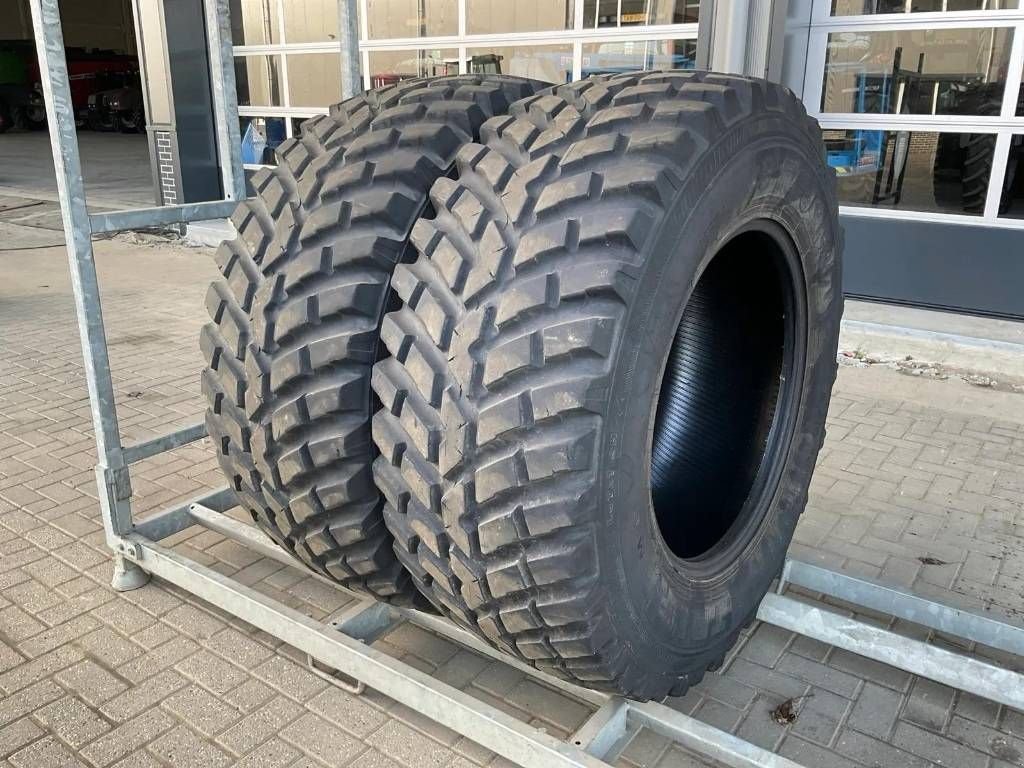 Sonstiges Traktorzubehör типа Sonstige Nokian 650/65 R42 + 540/65 R30 TRI2, Gebrauchtmaschine в Marknesse (Фотография 7)