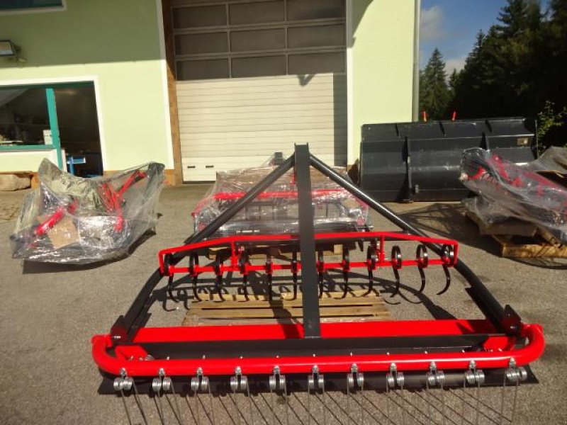 Sonstiges Traktorzubehör typu Sonstige R Modell mit Zinken und Planierschiene - Größen 1,6 Meter- 2 Meter- 2,4 Meter, Neumaschine v Neureichenau (Obrázek 13)