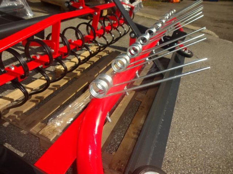 Sonstiges Traktorzubehör typu Sonstige R Modell mit Zinken und Planierschiene - Größen 1,6 Meter- 2 Meter- 2,4 Meter, Neumaschine v Neureichenau (Obrázek 18)