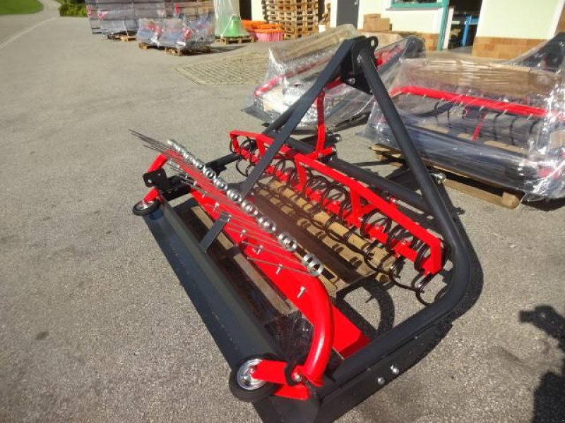 Sonstiges Traktorzubehör typu Sonstige R Modell mit Zinken und Planierschiene - Größen 1,6 Meter- 2 Meter- 2,4 Meter, Neumaschine v Neureichenau (Obrázek 15)