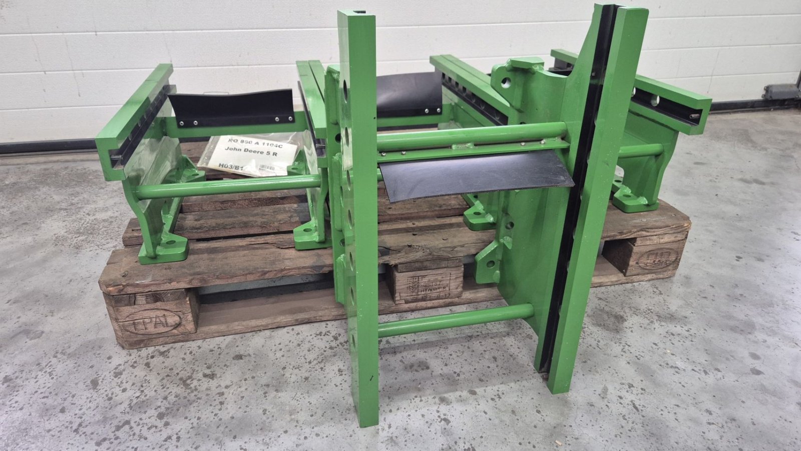 Sonstiges Traktorzubehör typu Sonstige Rockinger John Deere trekhaakframe trekhaakslede, Neumaschine v Schoonebeek (Obrázek 1)