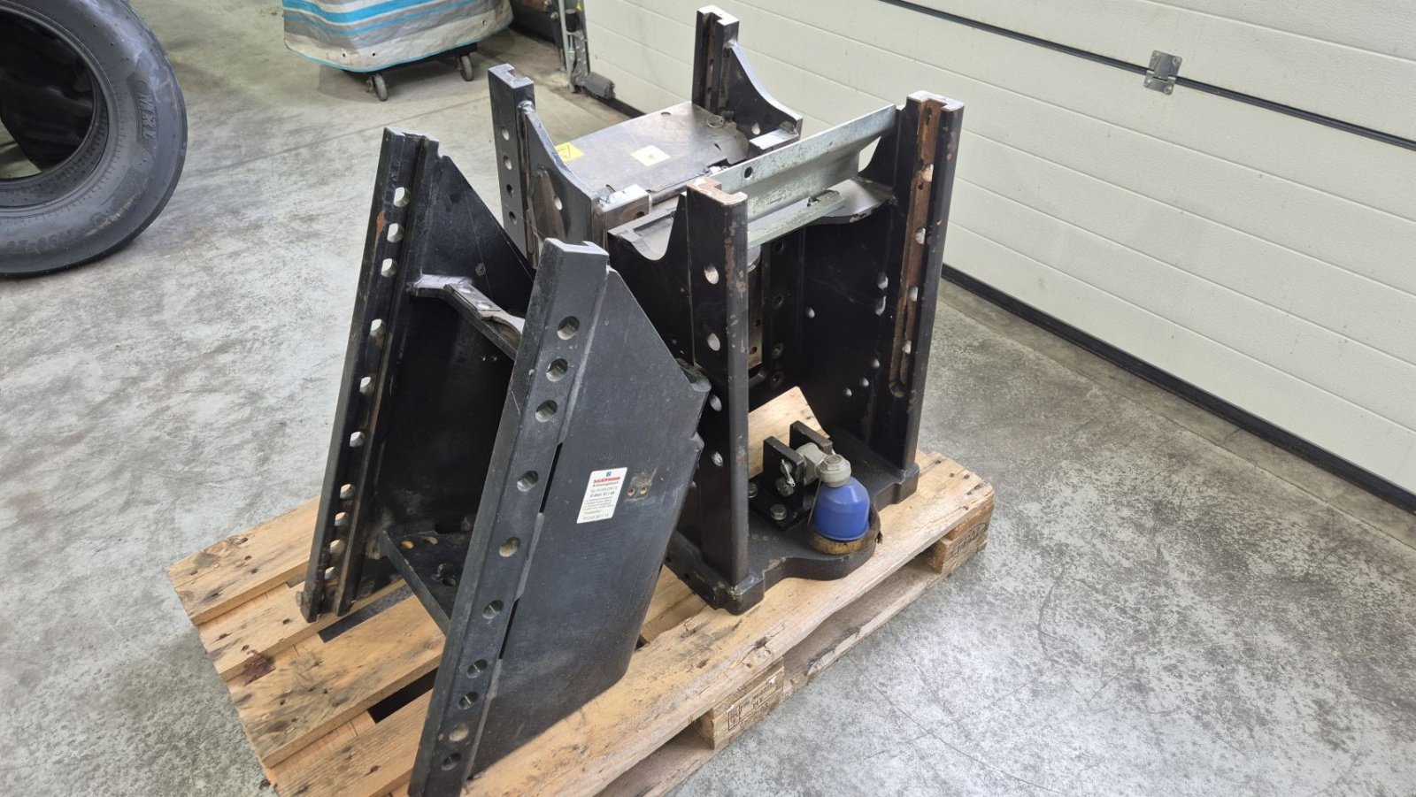 Sonstiges Traktorzubehör typu Sonstige Sauermann New Holland Case-IH CBM Scharmuller trekhaakrail, Gebrauchtmaschine v Schoonebeek (Obrázek 2)