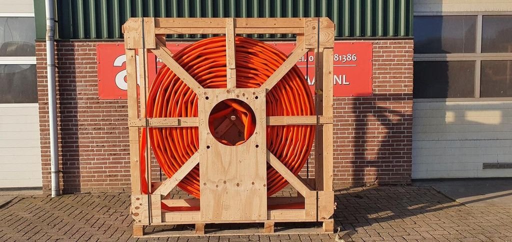 Sonstiges Traktorzubehör des Typs Sonstige SLEEPSLANG 300 meter 4,5&quot; - Nieuw, Neumaschine in Goudriaan (Bild 1)