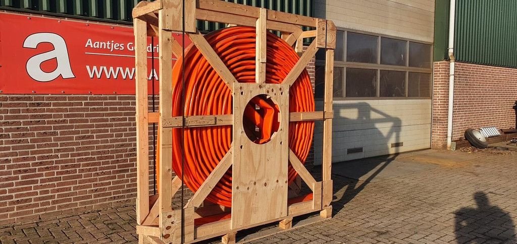 Sonstiges Traktorzubehör des Typs Sonstige SLEEPSLANG 300 meter 4,5&quot; - Nieuw, Neumaschine in Goudriaan (Bild 3)