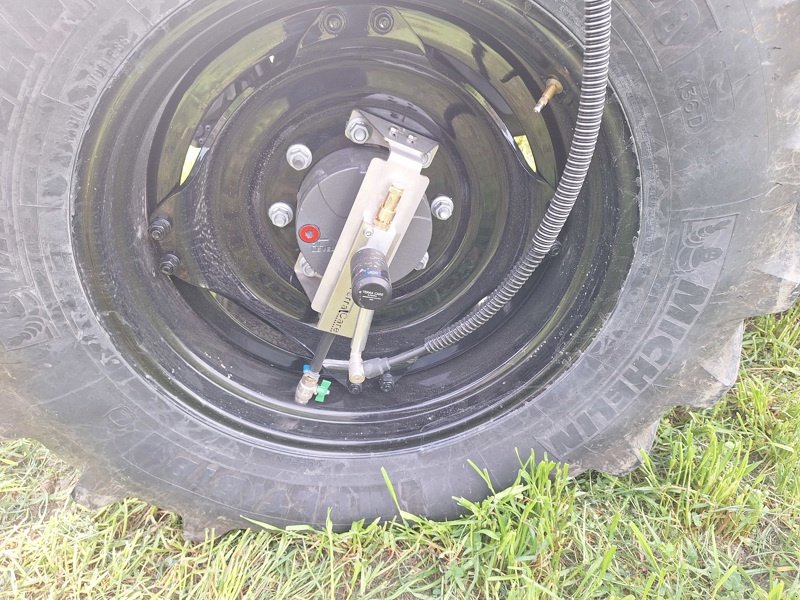 Sonstiges Traktorzubehör typu Sonstige Sonstiges, Gebrauchtmaschine v Chur (Obrázek 8)