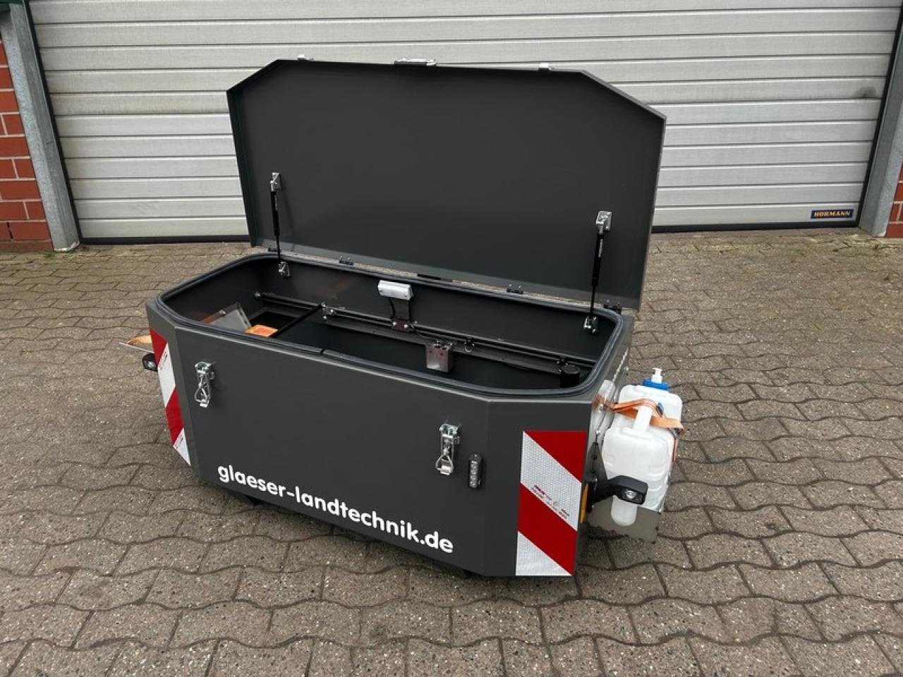 Sonstiges Traktorzubehör des Typs Sonstige TRAKTOR-BOX 130AS PROFI + ZUBEHÖR, Neumaschine in Drebber (Bild 6)