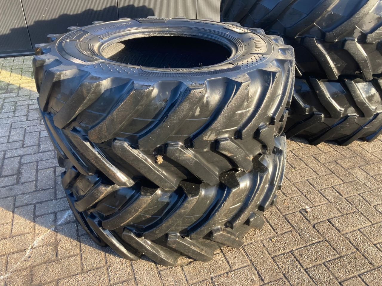 Sonstiges Traktorzubehör tipa Sonstige Trelleborg / Alliance 540/65R38 / 420/70R24, Gebrauchtmaschine u Vriezenveen (Slika 2)