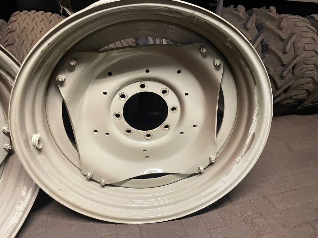 Sonstiges Traktorzubehör a típus Sonstige Velg 15 X R38 Steekmaat van 220/275/8, Gebrauchtmaschine ekkor: Borne (Kép 6)