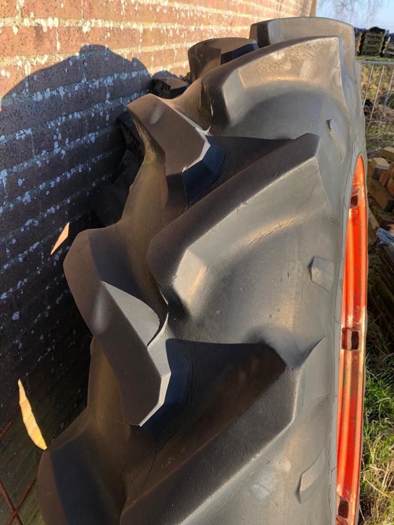 Sonstiges Traktorzubehör typu Sonstige Velgen 13.6 R38, Gebrauchtmaschine v Munnekeburen (Obrázek 1)