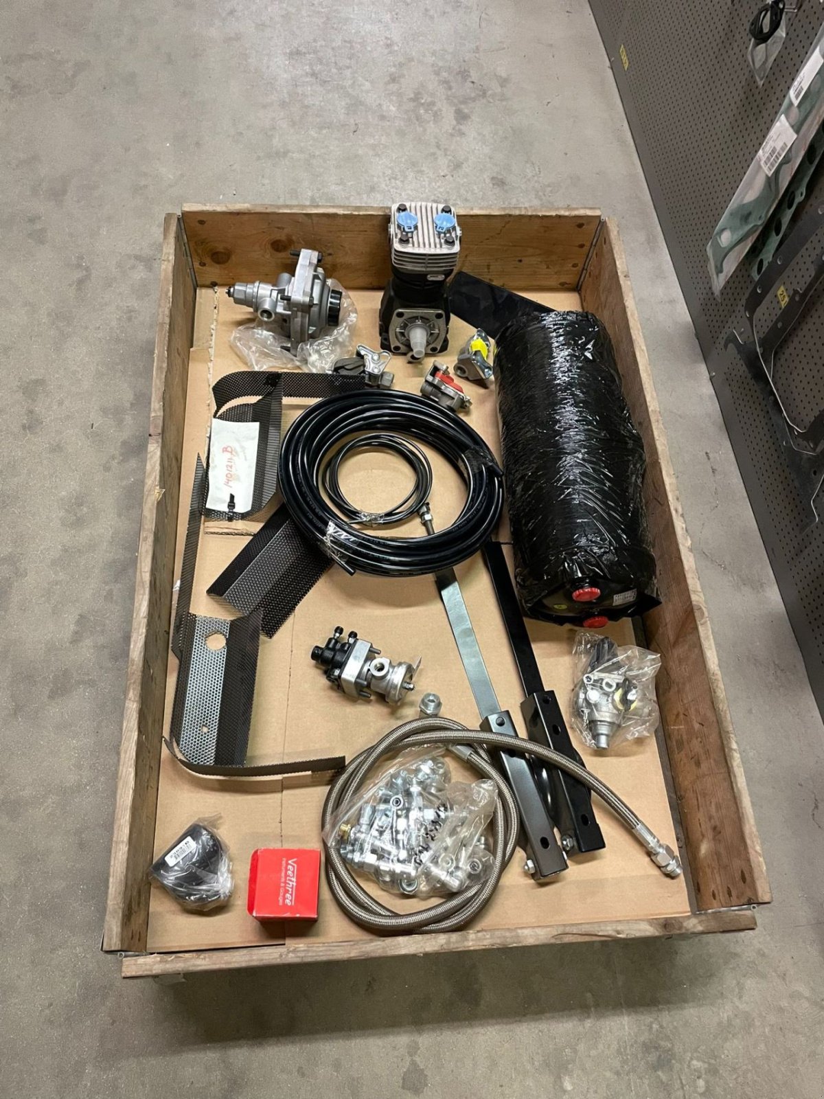 Sonstiges Traktorzubehör des Typs Sonstige Wabco NIEUW Luchtdruk remsysteem, Neumaschine in Goor (Bild 5)