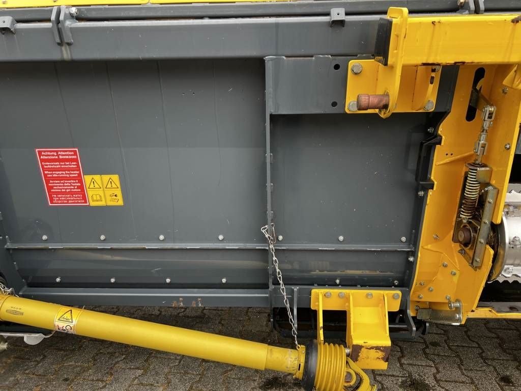 Sonstiges Traktorzubehör des Typs Sonstige Z&uuml;rn Proficut 620 maaibord, Gebrauchtmaschine in Luttenberg (Bild 10)