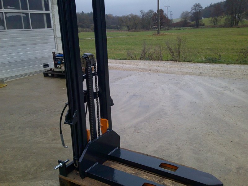 Sonstiges Traktorzubehör des Typs Still Freihubhubmast 1,65 m, Tragkraft 1.600 kg, aufbereitet und lackiert, Gebrauchtmaschine in Daiting (Bild 1)