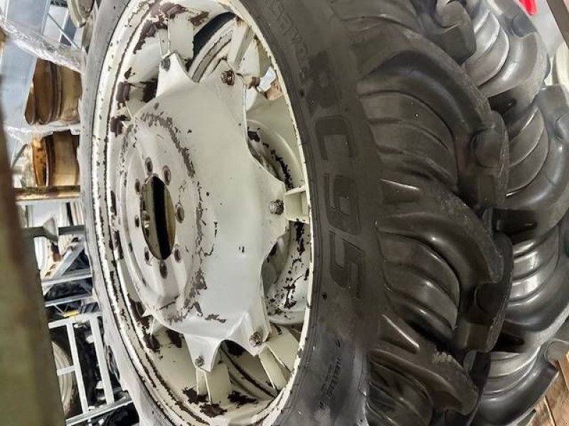 Sonstiges Traktorzubehör a típus Taurus 270/95R44 op velg, Gebrauchtmaschine ekkor: Marknesse (Kép 3)