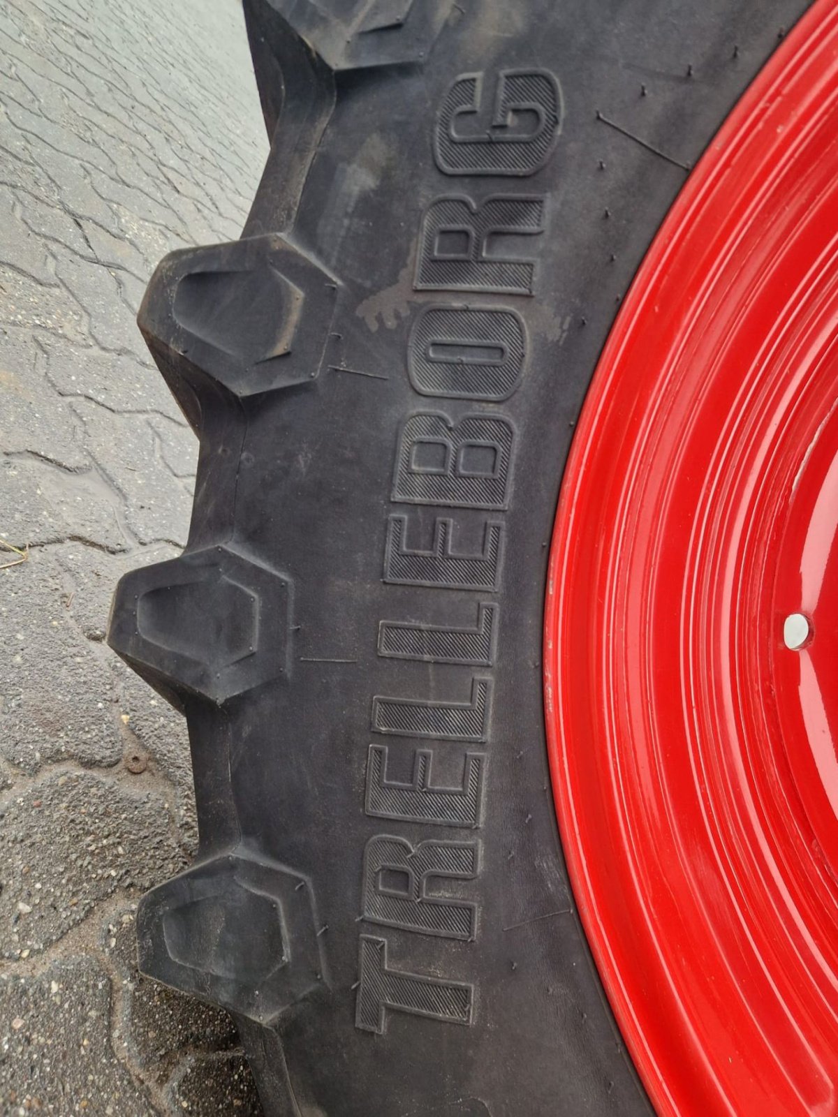 Sonstiges Traktorzubehör van het type Trelleborg 540/65R30 580/70R42, Gebrauchtmaschine in Kamperveen (Foto 2)