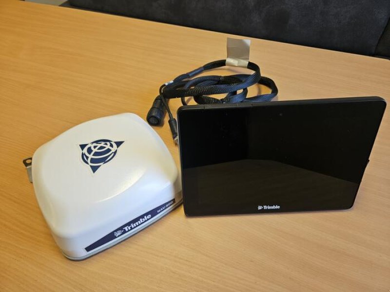 Sonstiges Traktorzubehör des Typs Trimble GFX 750 + NAV 900, Vorführmaschine in Hamburg (Bild 1)