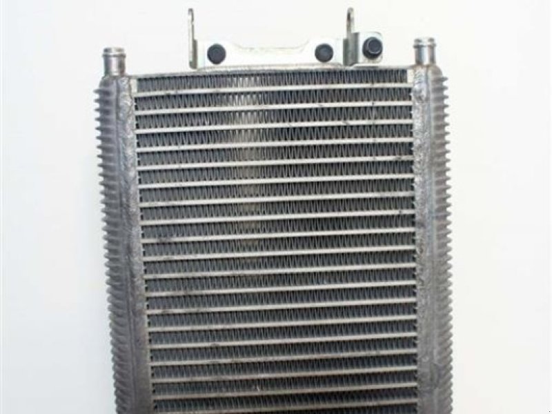 Sonstiges Traktorzubehör типа Valmet A 93 Oliekøler / Oil Cooler, Gebrauchtmaschine в Viborg (Фотография 1)