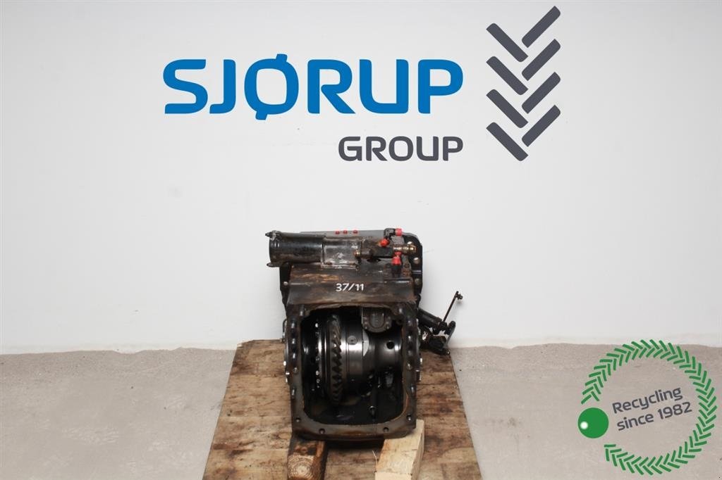 Sonstiges Traktorzubehör typu Valtra 8350 Valtra 8350 HiTech Bagtøj / Valtra 8350 HiTech Rear Transmission, Gebrauchtmaschine v Viborg (Obrázek 1)