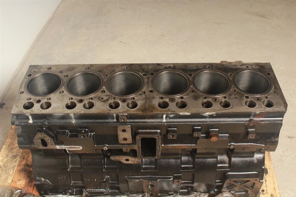 Sonstiges Traktorzubehör tipa Valtra S280 Motorblok / Engine Block, Gebrauchtmaschine u Viborg (Slika 6)
