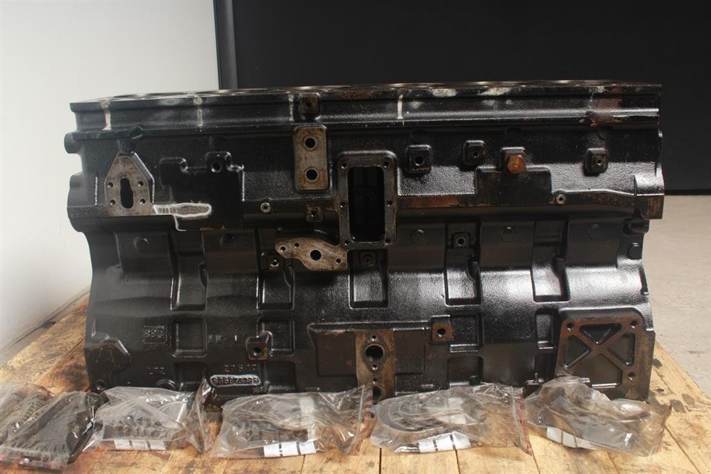 Sonstiges Traktorzubehör tipa Valtra S280 Motorblok / Engine Block, Gebrauchtmaschine u Viborg (Slika 5)