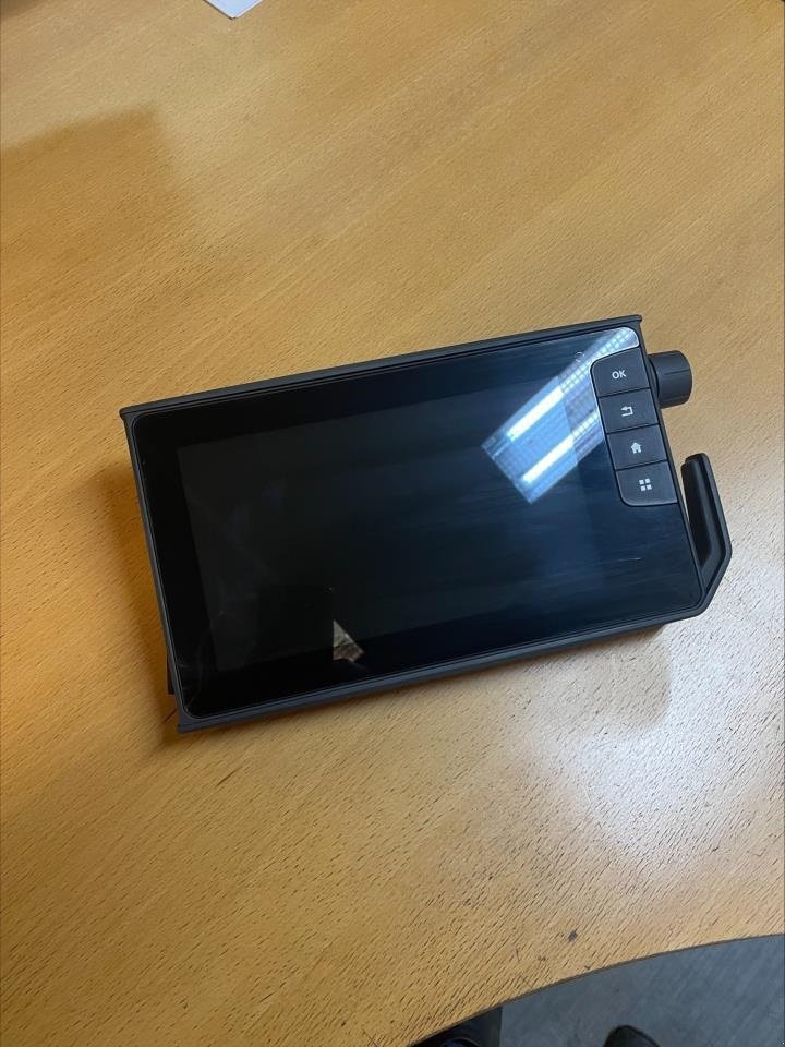 Sonstiges Traktorzubehör типа Valtra Stand-alone skærm, Gebrauchtmaschine в Skanderborg (Фотография 2)