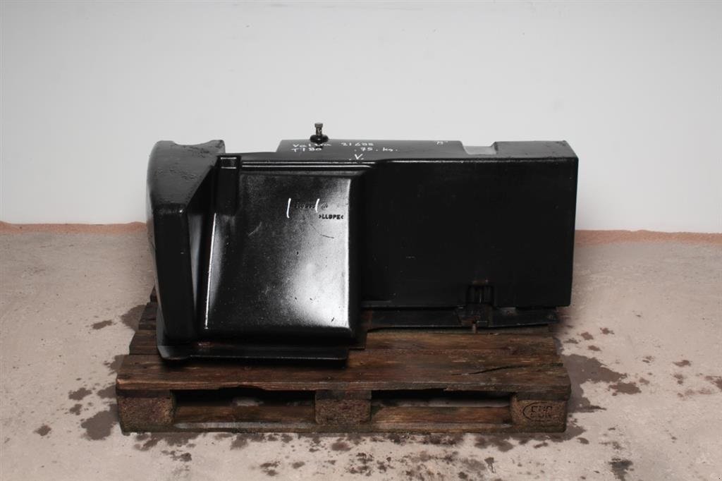 Sonstiges Traktorzubehör des Typs Valtra T180 Dieseltank Valtra T180 // FUEL TANK, Gebrauchtmaschine in Viborg (Bild 2)