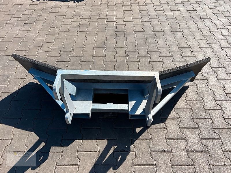 Sonstiges Traktorzubehör des Typs Vemac Gummischieber 170 Weidemann Kramer Wacker Hoflader Futterschieber, Neumaschine in Sülzetal OT Osterweddingen (Bild 3)