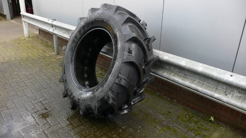 Sonstiges Traktorzubehör a típus Vredestein 480/70 R 28 Traction, Gebrauchtmaschine ekkor: Borne (Kép 2)