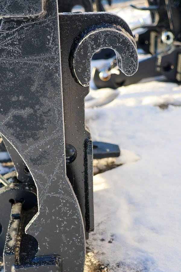 Sonstiges Zubehör of the type Big Dutchman Adapter Merlo ZM2 auf Dreipunkt Aufnahme mit K80 Kugel KAT3, Neumaschine in Göpfritz an der Wild (Picture 6)