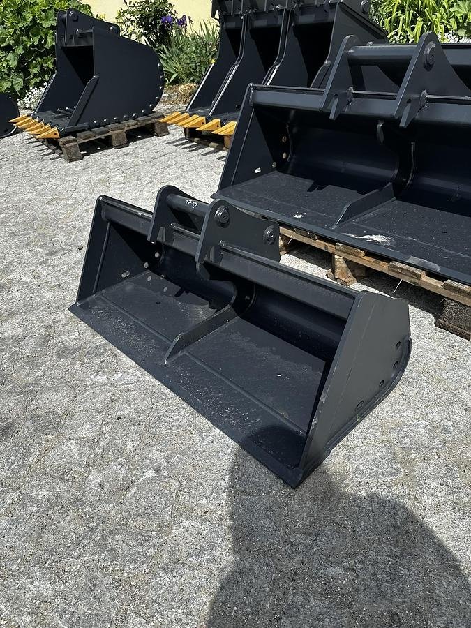 Sonstiges Zubehör des Typs Big Dutchman Böschungslöffel 100cm mit Martin M3 Aufnahme, Neumaschine in Göpfritz an der Wild (Bild 2)