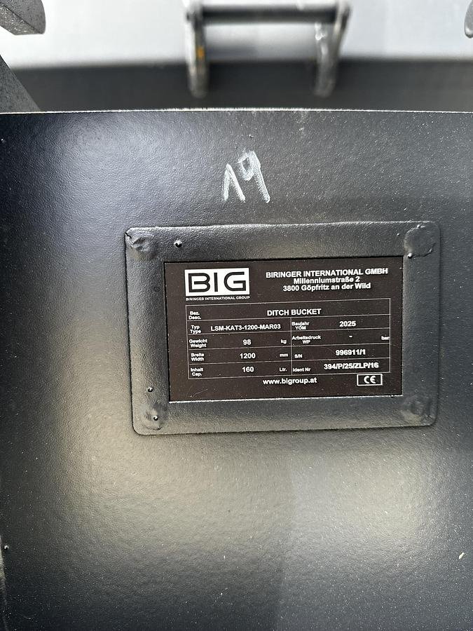 Sonstiges Zubehör des Typs Big Dutchman Böschungslöffel 120cm mit Martin M3 Aufnahme, Neumaschine in Göpfritz an der Wild (Bild 6)