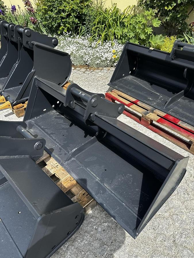 Sonstiges Zubehör des Typs Big Dutchman Böschungslöffel 140cm mit MS03 Symblock Aufnahme, Neumaschine in Göpfritz an der Wild (Bild 1)