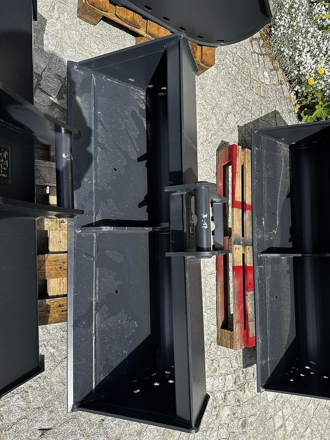 Sonstiges Zubehör des Typs Big Dutchman Böschungslöffel 140cm mit MS03 Symblock Aufnahme, Neumaschine in Göpfritz an der Wild (Bild 2)