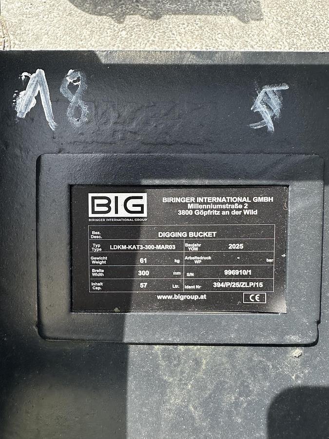 Sonstiges Zubehör des Typs Big Dutchman Tieflöffel 30cm mit MAR03 Aufnahme, Neumaschine in Göpfritz an der Wild (Bild 5)